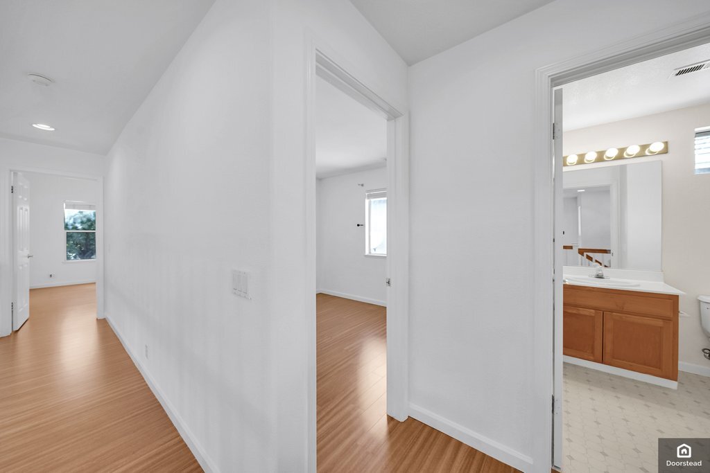 Building Photo - 1776 Wayne Cir
