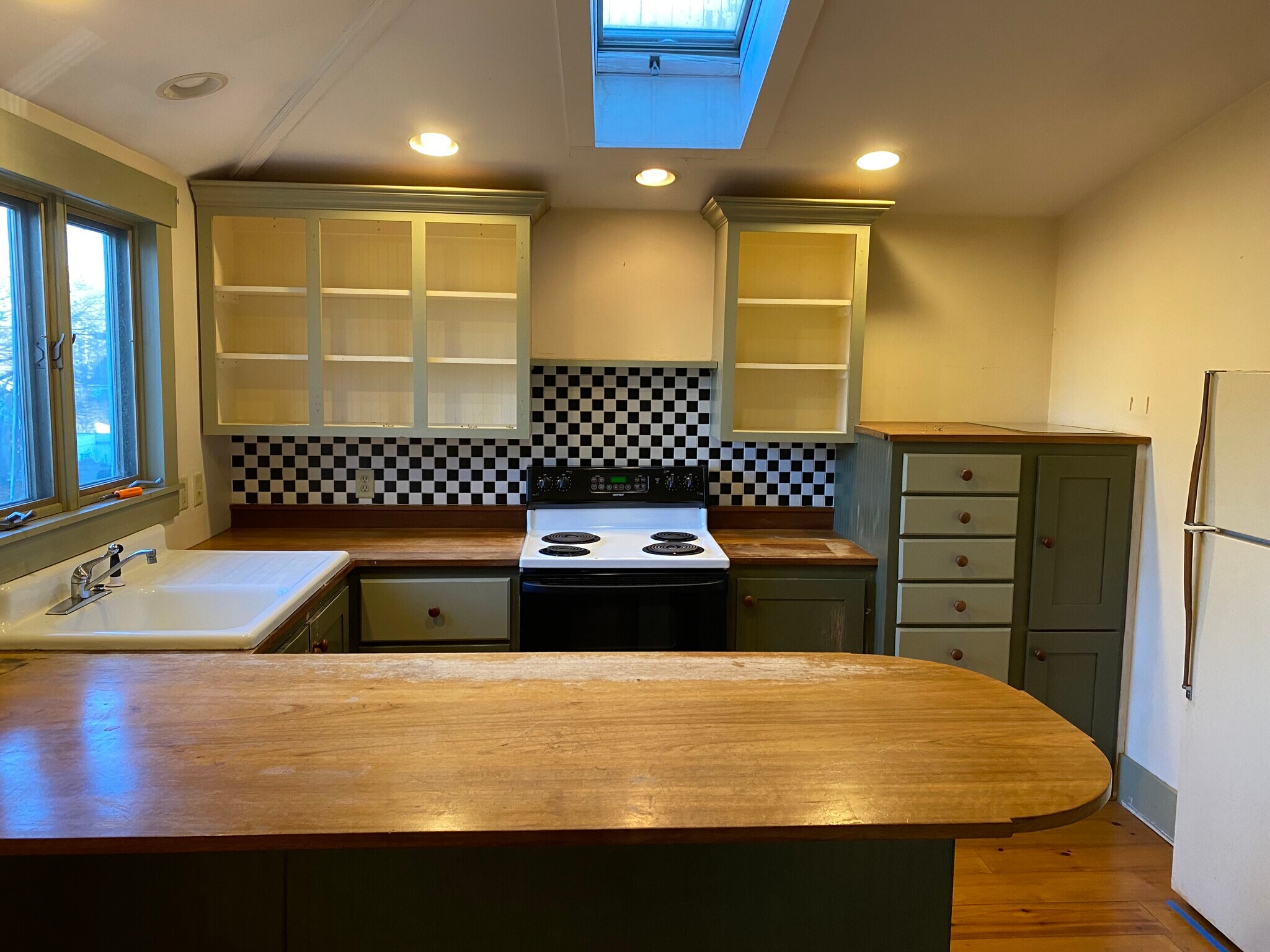 Building Photo - 5 Berry Ct