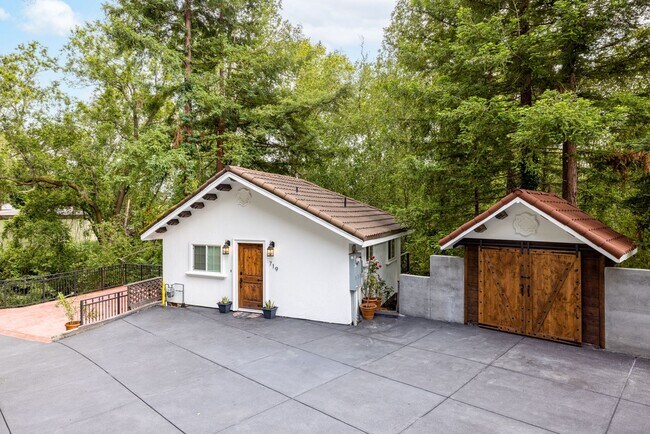 Building Photo - Coming Soon~ Private Wine Country Estate Retreat....