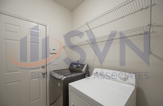 Building Photo - 15 Woodcliff Cir