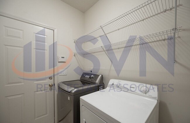 Building Photo - Beautiful 4BR, 2.5BA Home by the Eno River in North Durham