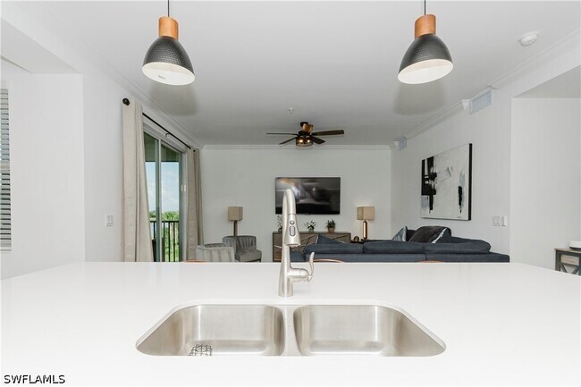 Building Photo - 6034 National Blvd