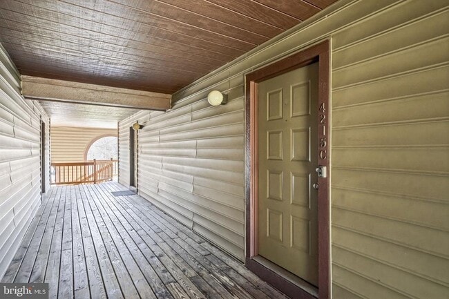 Building Photo - 4215C Aberdeen Dr