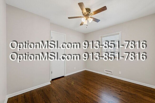 Building Photo - Charming Updated Home in a Convenient KC Location!