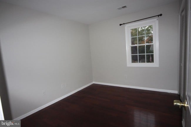 Building Photo - 6463 Honey Tree Ct