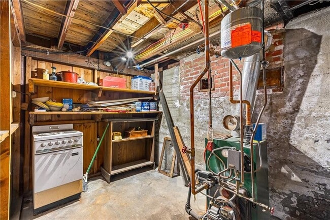 Building Photo - 111 Canna St