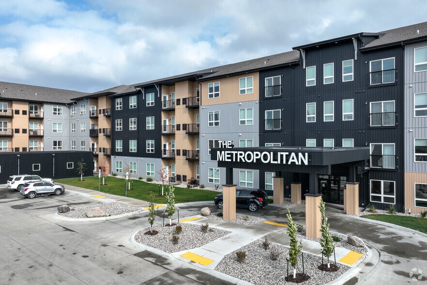Building Photo - The Metropolitan