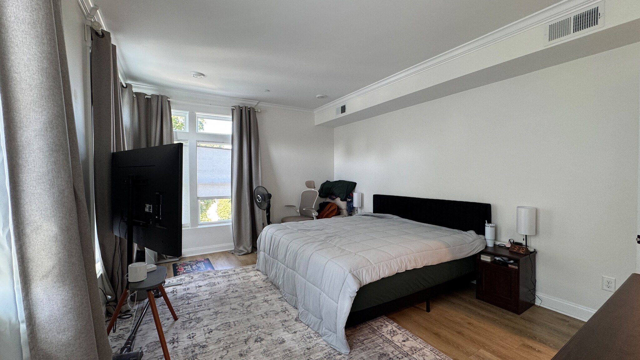 Primary Bedroom - 4281 Washington St