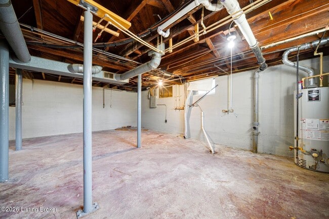 Building Photo - 1050 Oakwood Ave