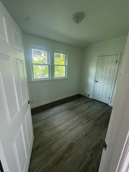 Building Photo - 3279 N 28th St