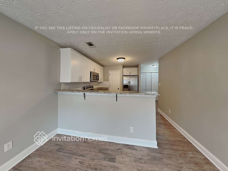 Building Photo - 113 Daisy Cir