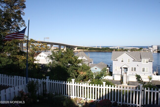 Building Photo - 42 Oceanview Ave