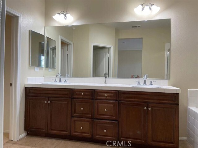 Building Photo - 187 Wild Lilac