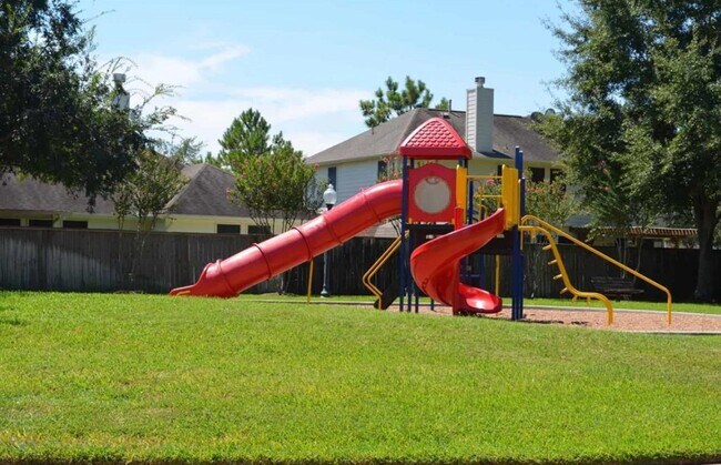 Building Photo - 16431 Sunlamp Ct