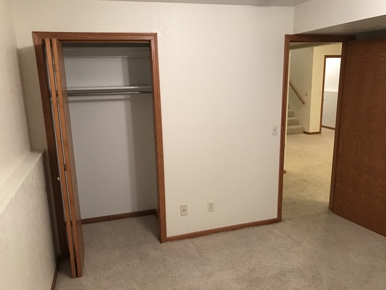 Basement Bedroom - 1800 E Comanche St