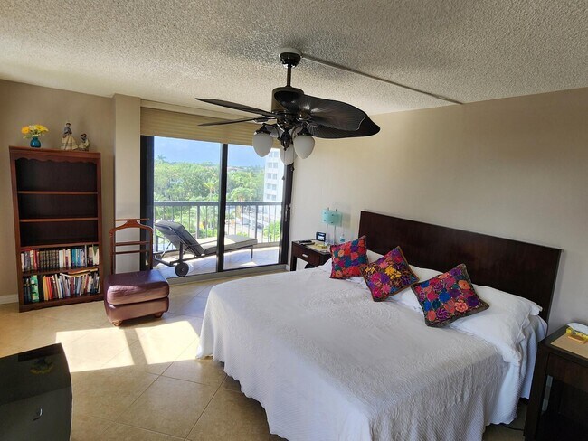 Building Photo - 4748 S Ocean Blvd