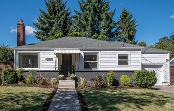 Building Photo - Completely Remodeled Modern Mid-Century Wi...