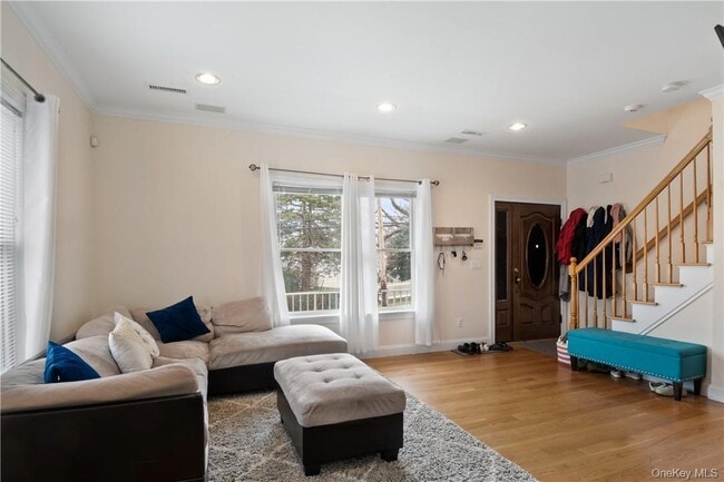 Building Photo - 46 Morgan St