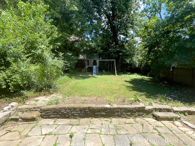 Building Photo - 1220 Paxton Ave