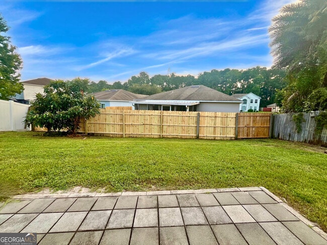 Building Photo - 230 Pine Bluff Dr