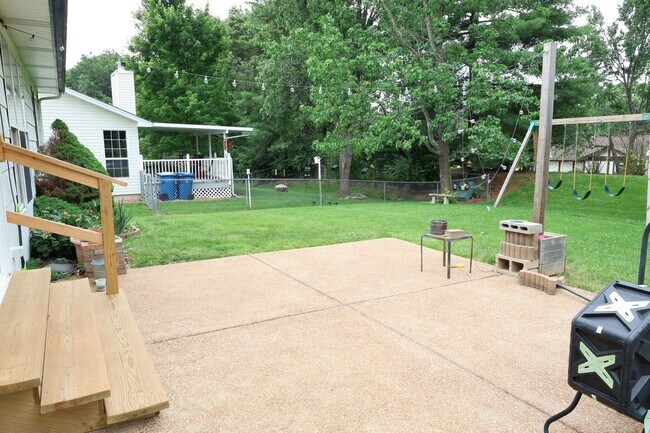 Building Photo - 622 Rustic Valley Dr