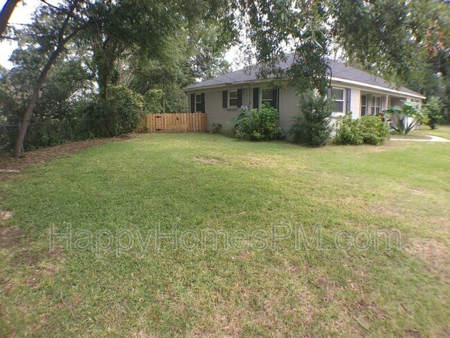 Building Photo - 2066 St Lukes Dr