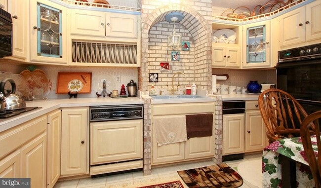 Building Photo - 7808 Hill House Ct