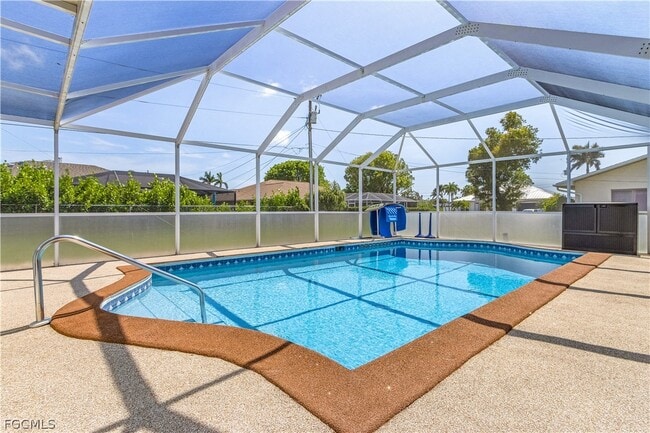 Building Photo - 428 SW 37th St