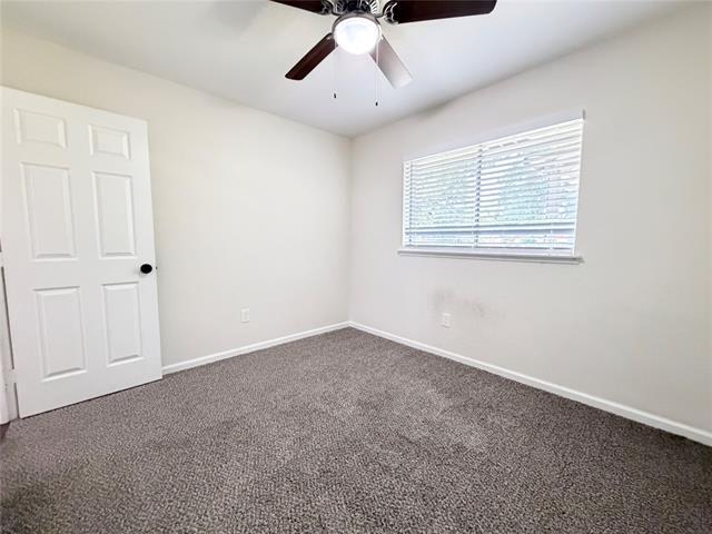 Building Photo - 706 Jamestown Dr