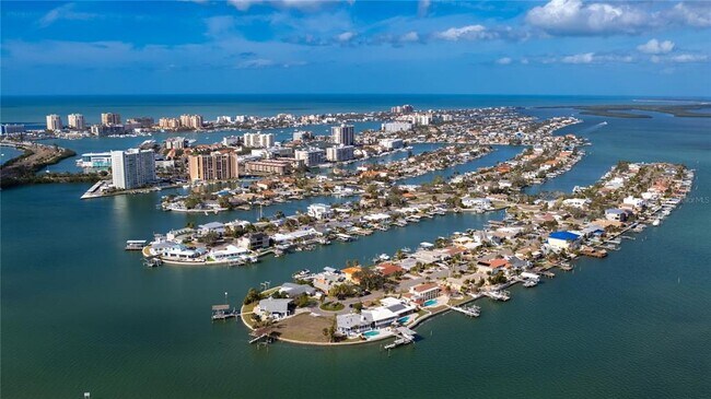 Building Photo - 650 Island Way