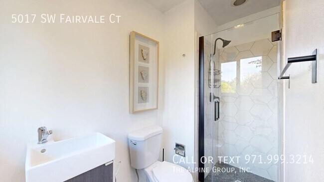 Building Photo - 5017 SW Fairvale Ct