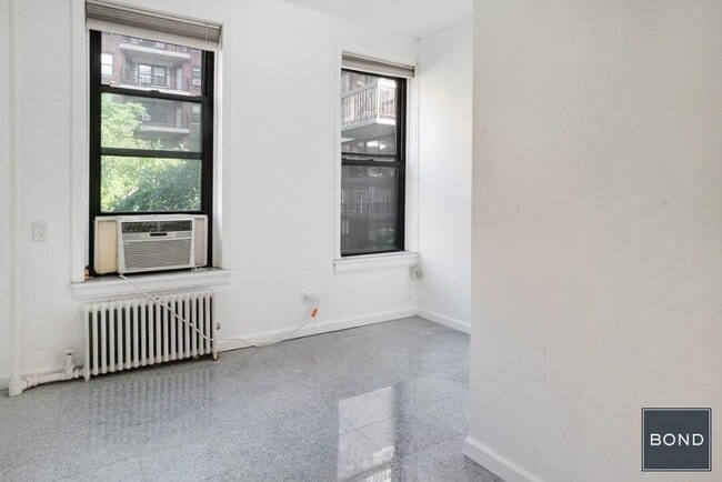 Building Photo - 1136 First Avenue