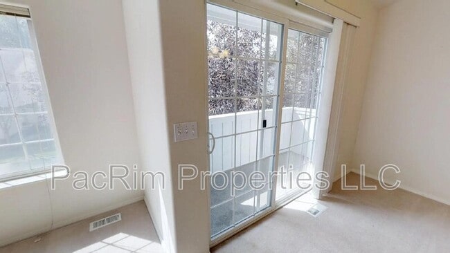 Building Photo - 5740 Sapphire Loop