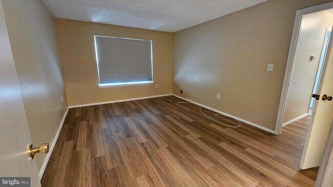 Building Photo - 39 Juniper Way