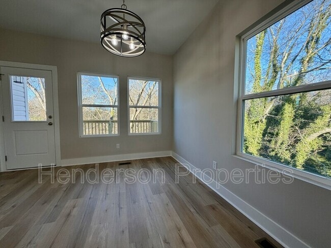 Building Photo - 75 Woodsdale Pl SE