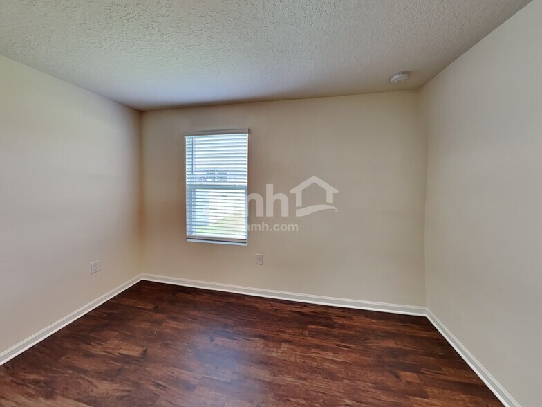 Building Photo - 40 N Hamilton Springs Rd