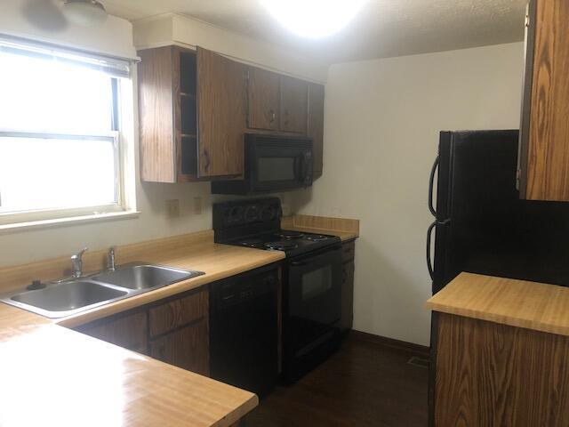 Building Photo - 1760 Watertower Dr