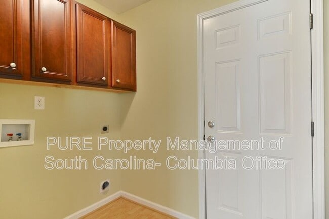 Building Photo - 228 Buffwood Dr