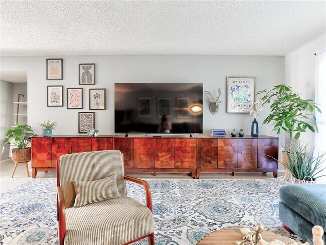 Building Photo - 133 Wild Palm Dr