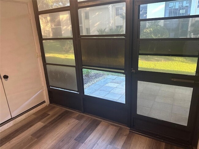 Building Photo - 207 Palmetto Ct