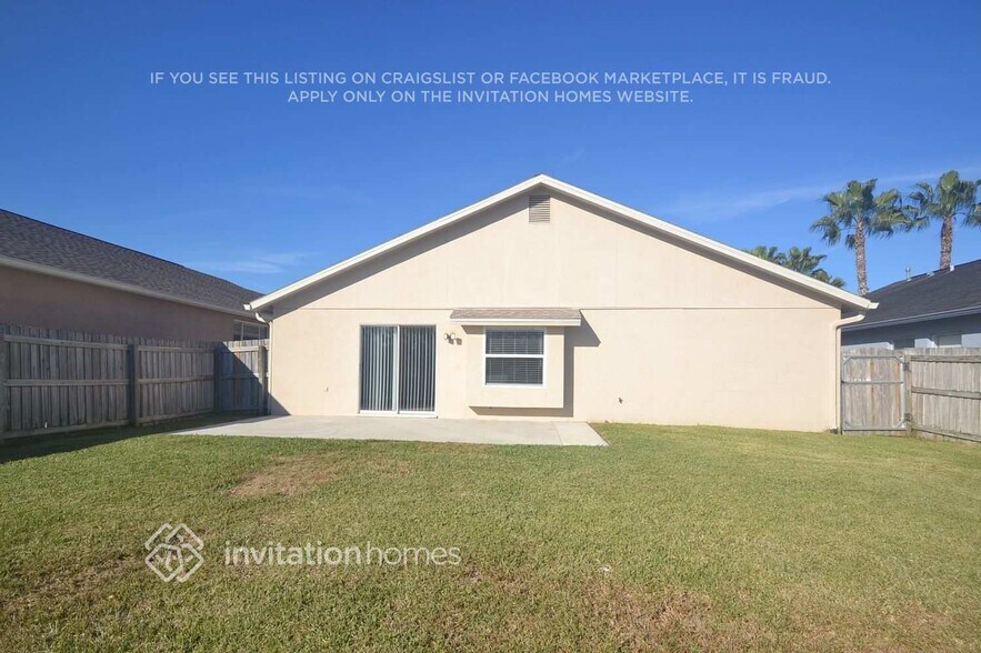 Building Photo - 22828 Roderick Dr