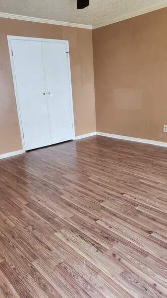 Bed 1 - 15540 Weldon Dr