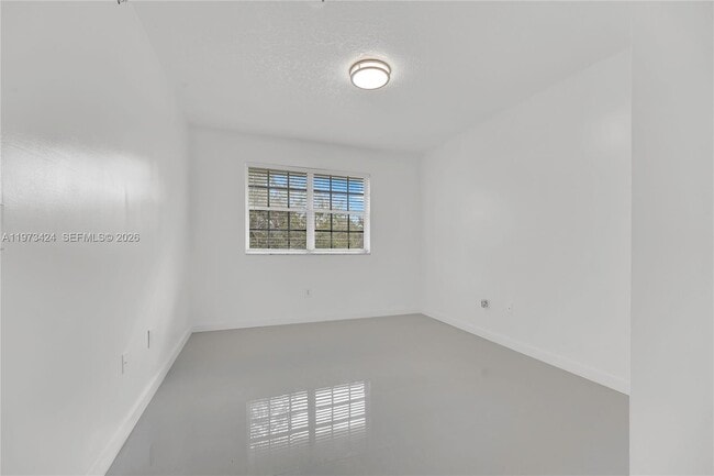 Building Photo - 151 SW 117th Ave