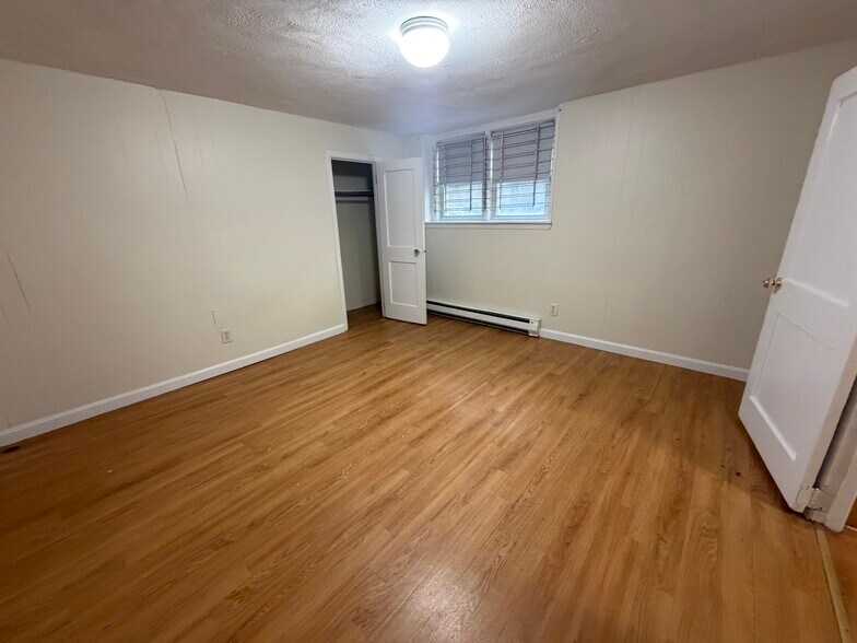 Building Photo - 131 Sutherland Rd