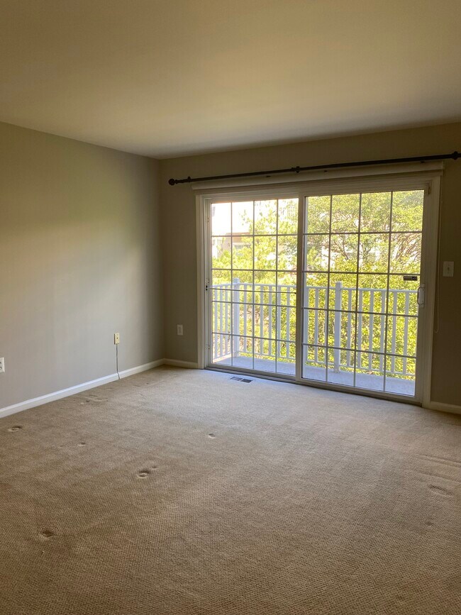 Primary Bedroom - 258 Riverwalk Way