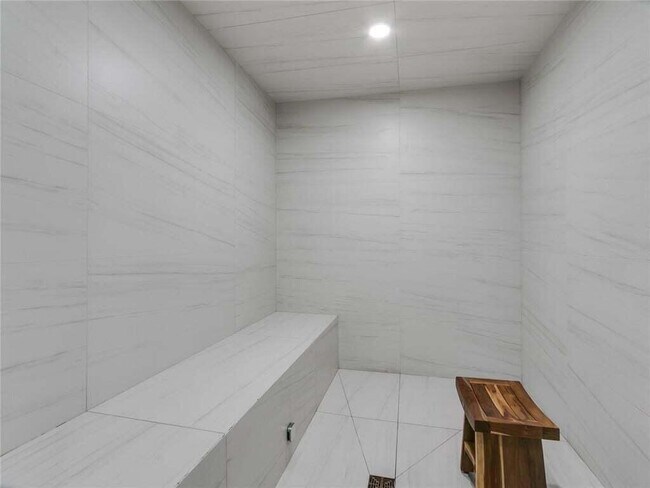 Building Photo - 155 E Boca Raton Rd