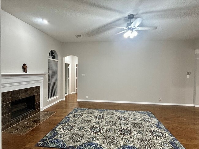 Building Photo - 16807 Laguna Springs Dr