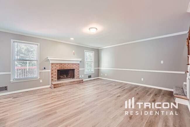 Building Photo - 3020 Royal Creek Way SW