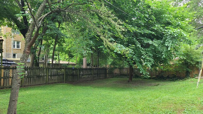 Building Photo - This Hillcrest Bungalow is just what you w...