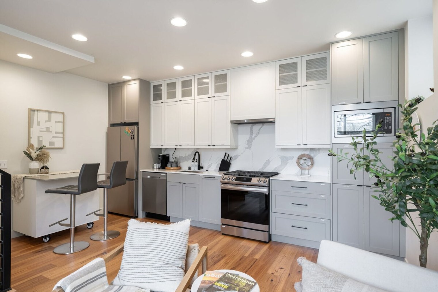 Building Photo - 65 W Dravus St